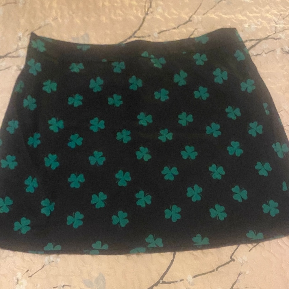 SHEIN Black Mini Skirt with Teal Clover Print
